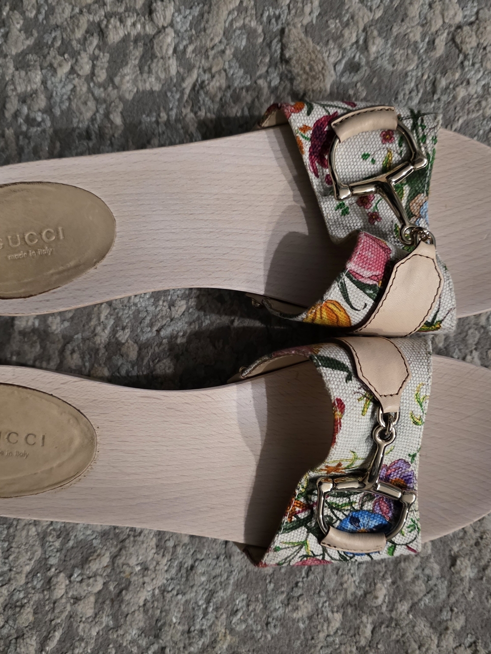 Gucci Floral Canvas Slide Sandals - Multicolor